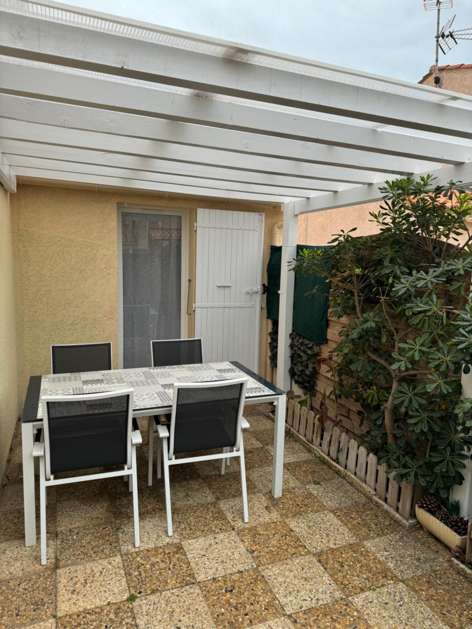 Maison Tout Confort, Bord De Mer Avec Parking Prive Gruissan Exterior foto